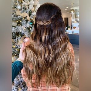 HALO Couture B4/27 22” Hair Extensions